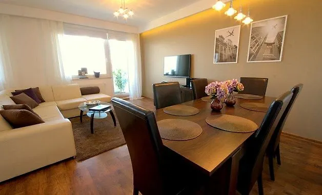 Irs Royal Apartments - Aviator Gdansk 0*,